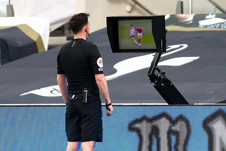 Công nghệ VAR: Khái niệm, sơ đồ vận hành và quy định từ FIFA 1 Công nghệ VAR: Khái niệm, sơ đồ vận hành và quy định từ FIFA