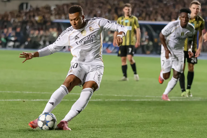 Hattrick là gì? Những cầu thủ lập nhiều hattrick nhất hiện nay 4 hattrick hoan hao la gi
