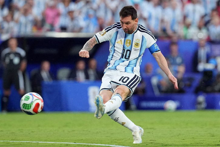 Hattrick là gì? Những cầu thủ lập nhiều hattrick nhất hiện nay 2 hattrick la gi
